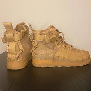 Nike SF Air Force 1 Mid